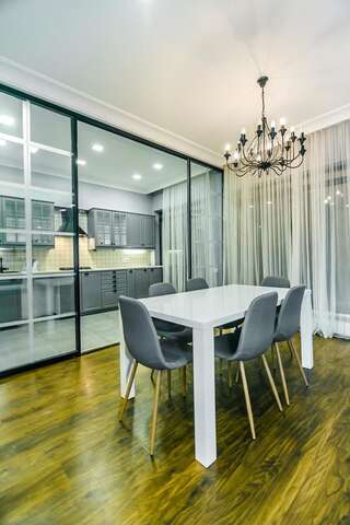 Апартаменты VIP Apartment PANTERA Баку Апартаменты с видом на море-14